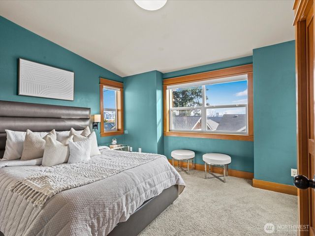 3018 SW Hinds Street, Seattle, WA 98126