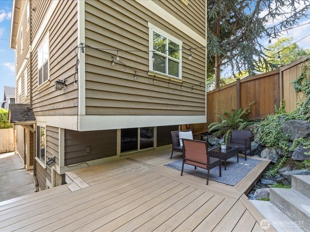 3018 SW Hinds Street, Seattle, WA 98126