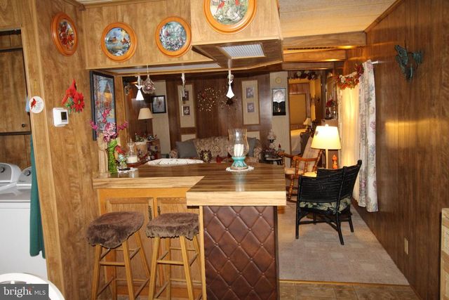 398 CLEAR CREEK CT, North Wales, PA 19454