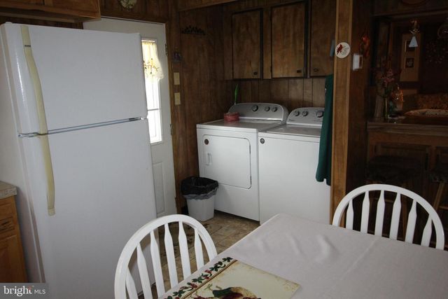 398 CLEAR CREEK CT, North Wales, PA 19454