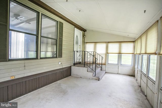 398 CLEAR CREEK CT, North Wales, PA 19454