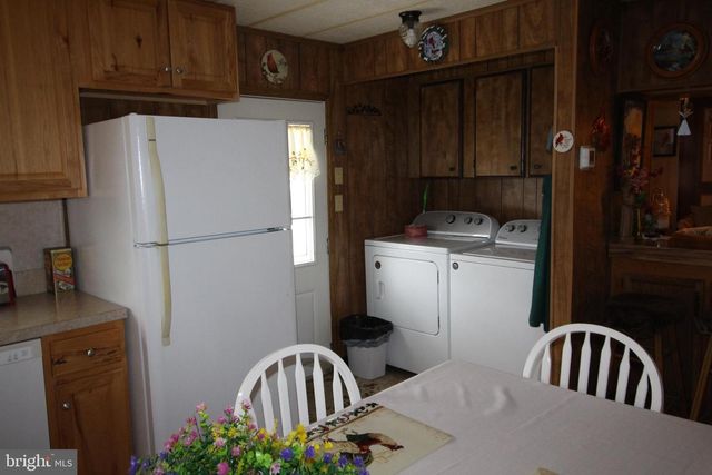 398 CLEAR CREEK CT, North Wales, PA 19454