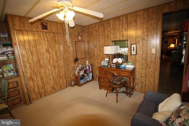 398 CLEAR CREEK CT, North Wales, PA 19454