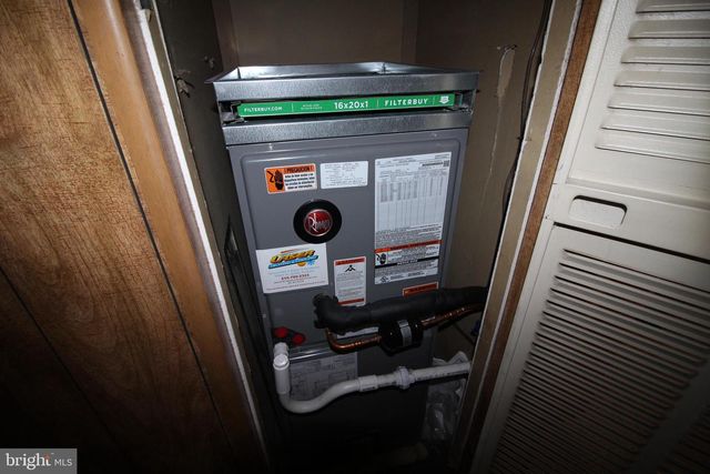 398 CLEAR CREEK CT, North Wales, PA 19454