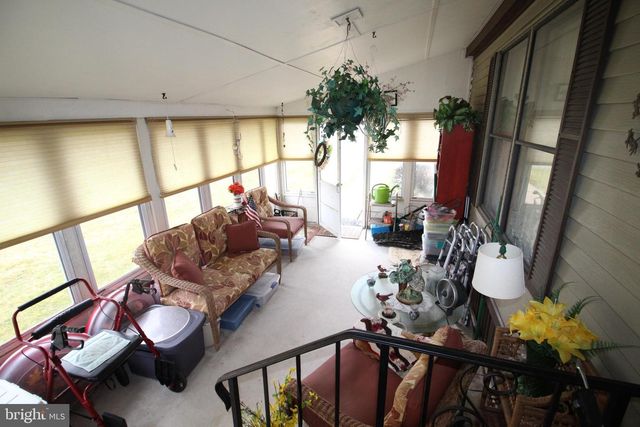 398 CLEAR CREEK CT, North Wales, PA 19454