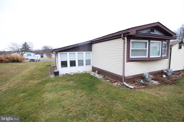 398 CLEAR CREEK CT, North Wales, PA 19454