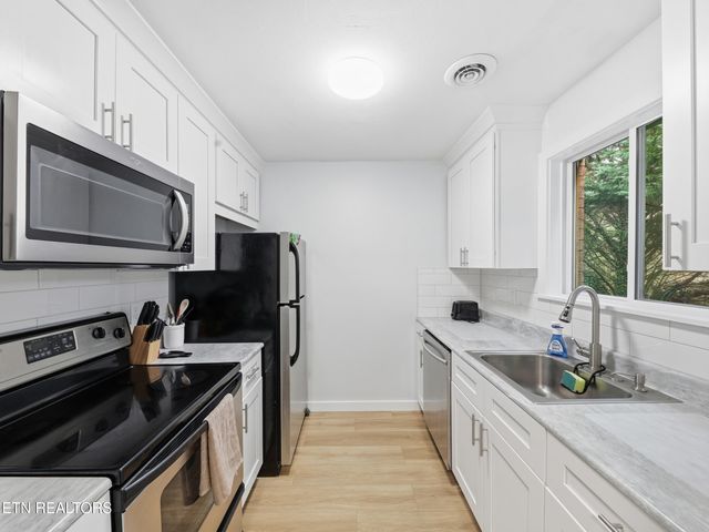 4201 Iona Way, Knoxville, TN 37912