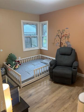 2414 Wildwood Circle Drive, Grand Blanc, MI 48439