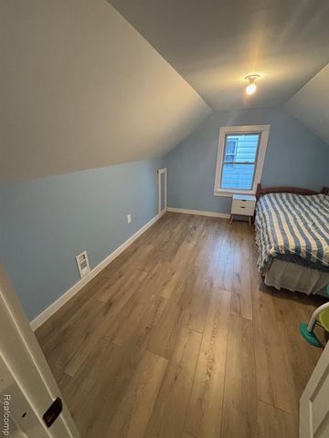 2414 Wildwood Circle Drive, Grand Blanc, MI 48439