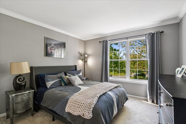 14087 Glenwood Court, Libertyville, IL 60048