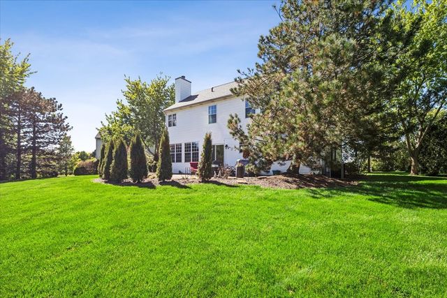 14087 Glenwood Court, Libertyville, IL 60048