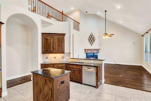 11567 Castle Brook Lane, Frisco, TX 75035