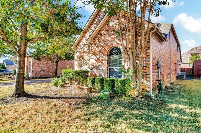 11567 Castle Brook Lane, Frisco, TX 75035