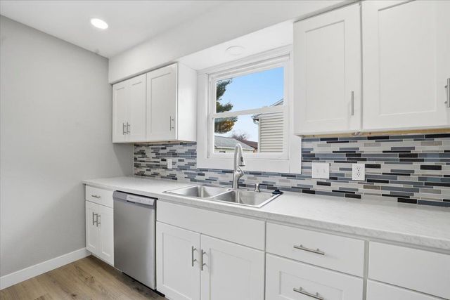 2622 Garden Avenue, Cedar Falls, IA 50613