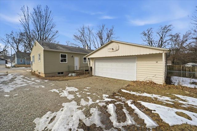 2622 Garden Avenue, Cedar Falls, IA 50613