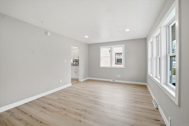 2622 Garden Avenue, Cedar Falls, IA 50613