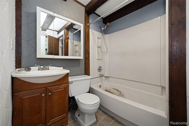 50505 Geddes Road, Canton, MI 48188