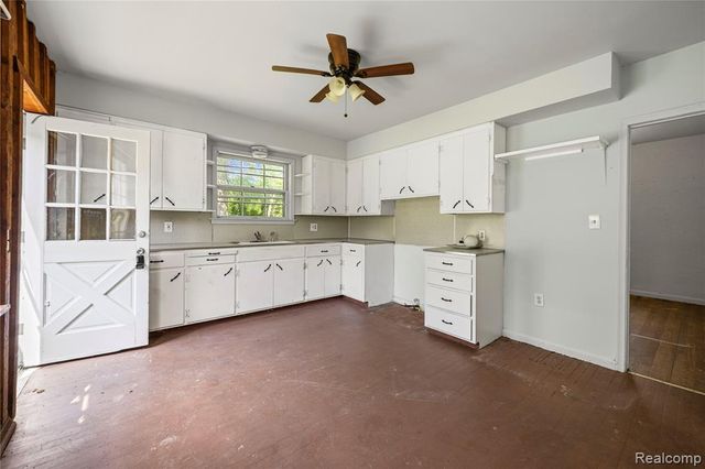 50505 Geddes Road, Canton, MI 48188