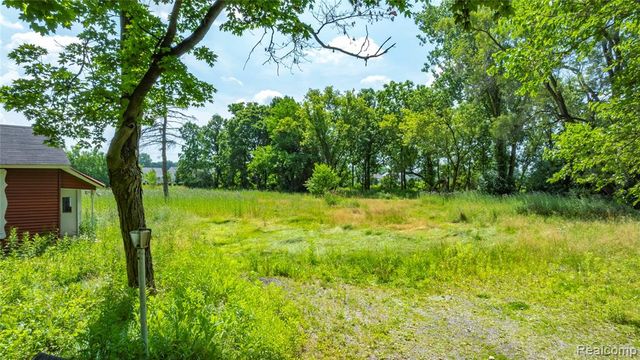 50505 Geddes Road, Canton, MI 48188