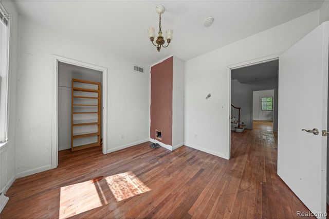 50505 Geddes Road, Canton, MI 48188