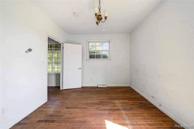 50505 Geddes Road, Canton, MI 48188