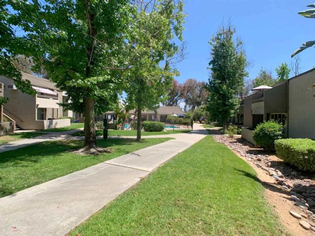 1350 N Escondido Boulevard 44, Escondido, CA 92026