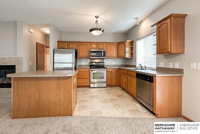 18903 K Street, Omaha, NE 68135