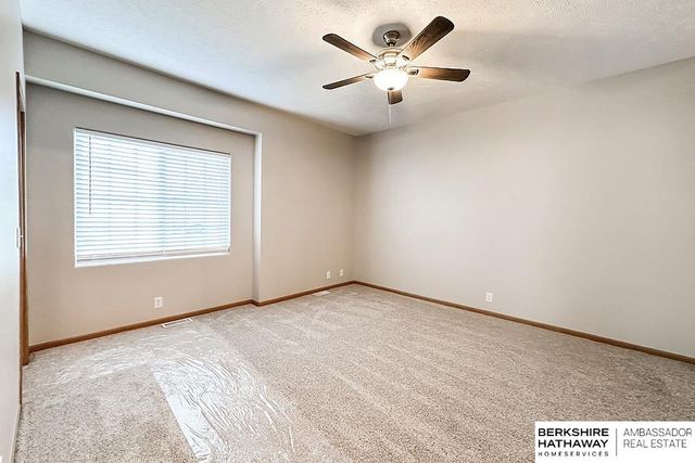 18903 K Street, Omaha, NE 68135