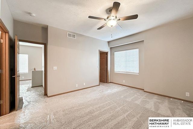 18903 K Street, Omaha, NE 68135