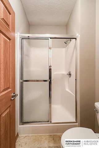 18903 K Street, Omaha, NE 68135