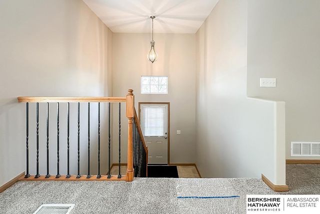 18903 K Street, Omaha, NE 68135