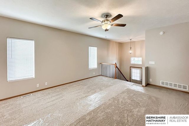 18903 K Street, Omaha, NE 68135