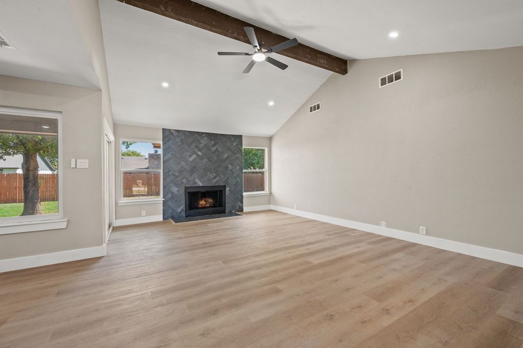 7512 Clover Lane, Watauga, TX 76148 — photo 4