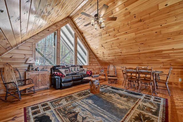 146 Neaptide Drive, Ellijay, GA 30540