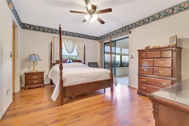 9835 LAKESHORE DRIVE, Clermont, FL 34711