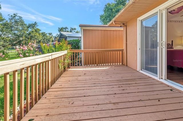 9835 LAKESHORE DRIVE, Clermont, FL 34711
