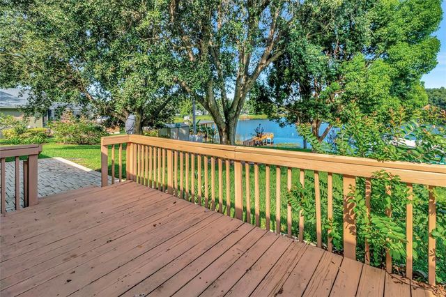 9835 LAKESHORE DRIVE, Clermont, FL 34711