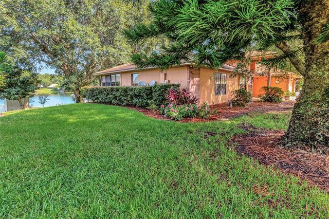 9835 LAKESHORE DRIVE, Clermont, FL 34711
