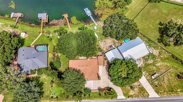 9835 LAKESHORE DRIVE, Clermont, FL 34711