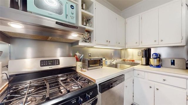 163 Camp Street 3, Providence, RI 02906