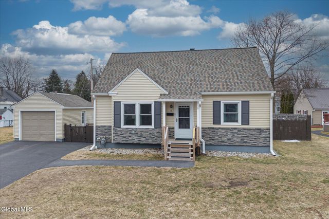 6 Moreau Drive, South Glens Falls, NY 12803