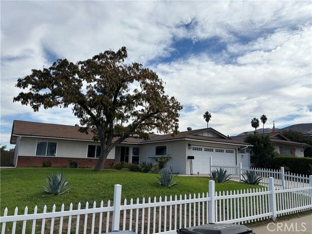 3555 Dixie, Riverside, CA 92503