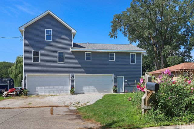 35806 N Marine Drive, Fox Lake, IL 60020