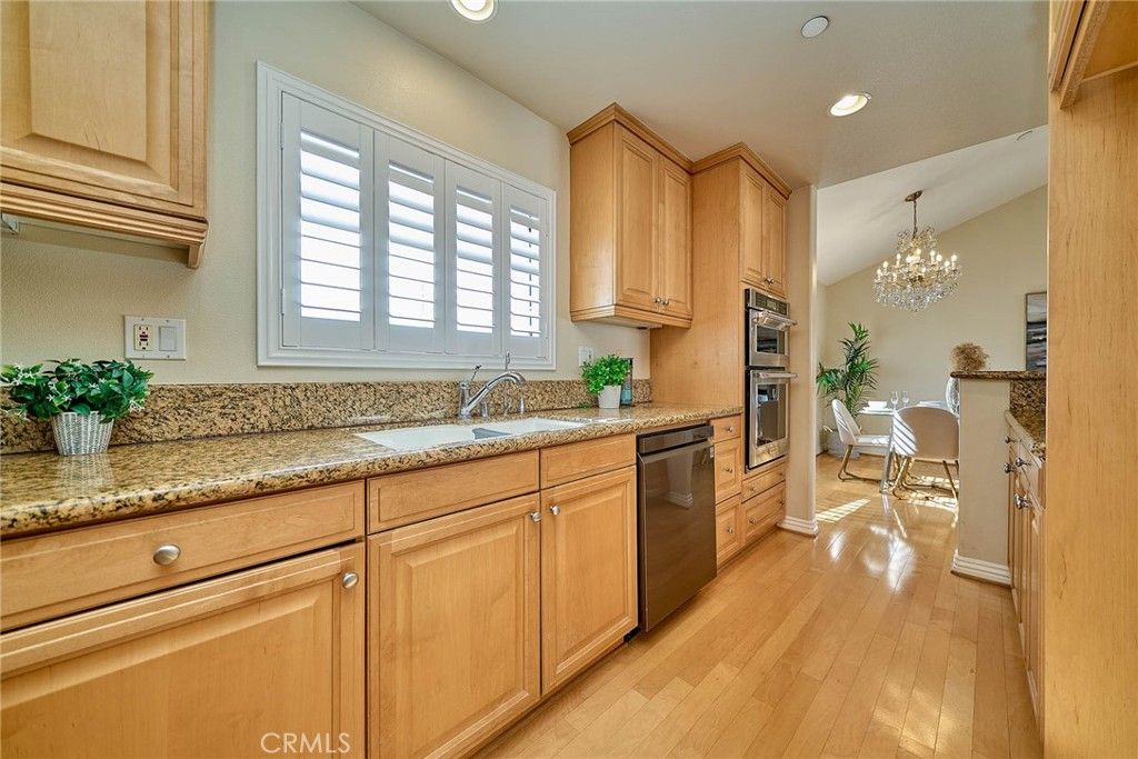 Image 13 of property listing at 2503 Perkins Lane, Redondo Beach, CA 90278
