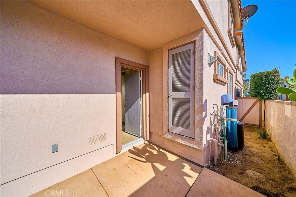 Image 42 of property listing at 2503 Perkins Lane, Redondo Beach, CA 90278