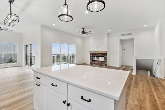 642 Maclan Court, Iowa City, IA 52246