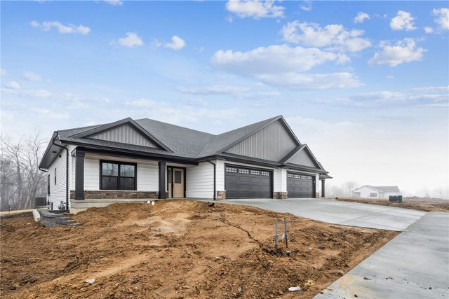 642 Maclan Court, Iowa City, IA 52246