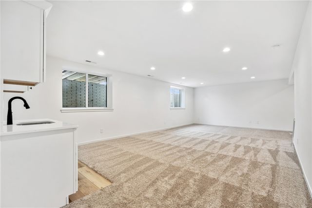 642 Maclan Court, Iowa City, IA 52246