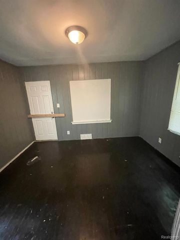 10444 Wayburn Street, Detroit City, MI 48224