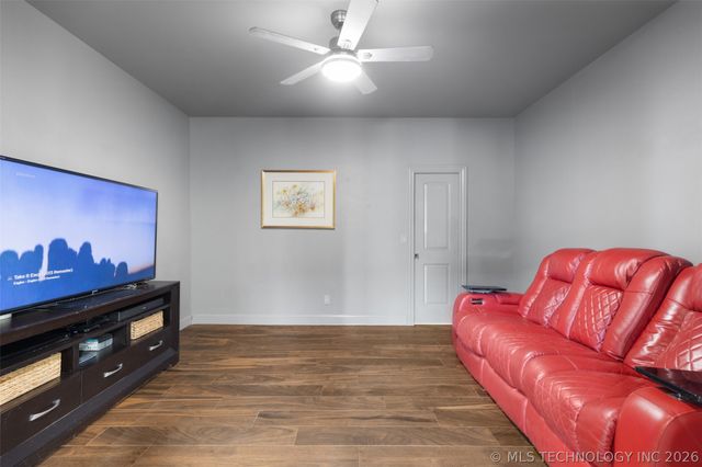 3300 S 4230 Road, Chelsea, OK 74016